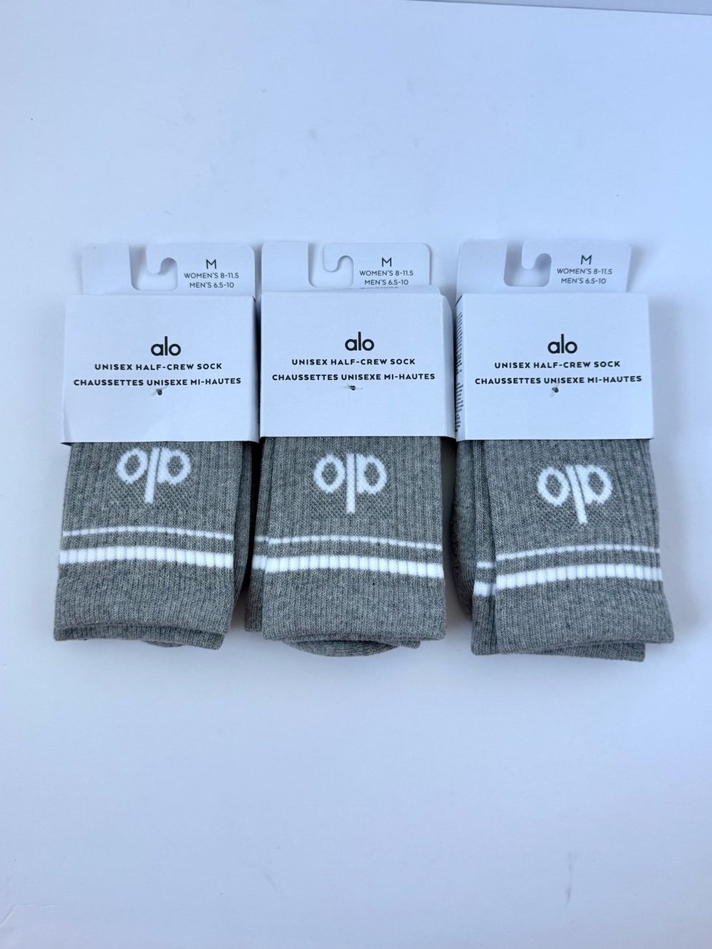 Alo Yoga Unisex Half-Crew Socks Athletic Heather Grey White NWT S M